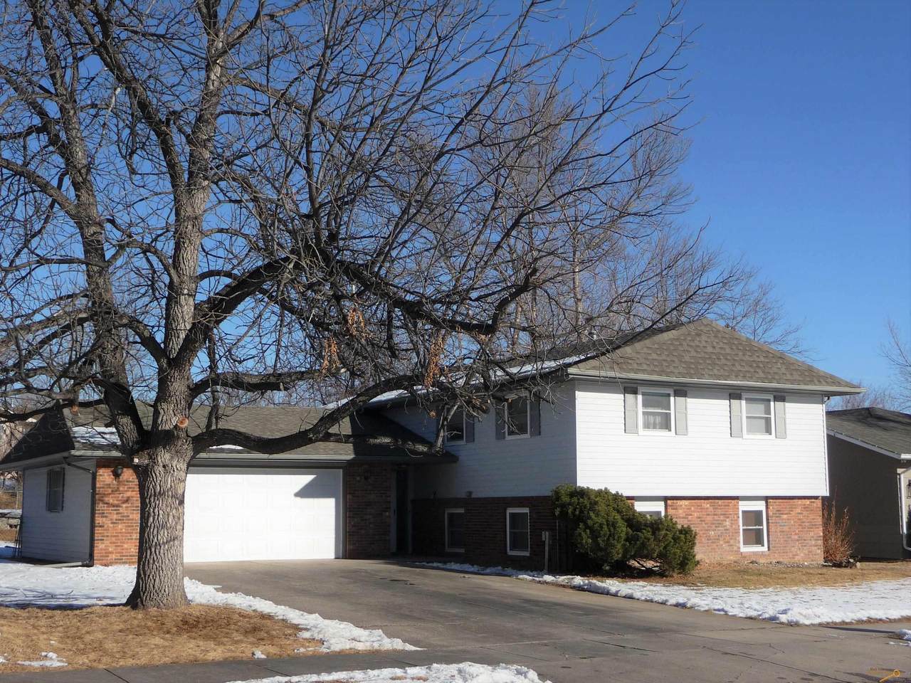 136 Liberty St - Photo 1