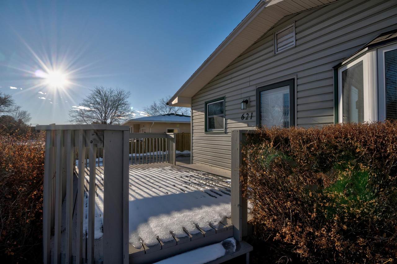 621 City Springs Rd - Photo 1