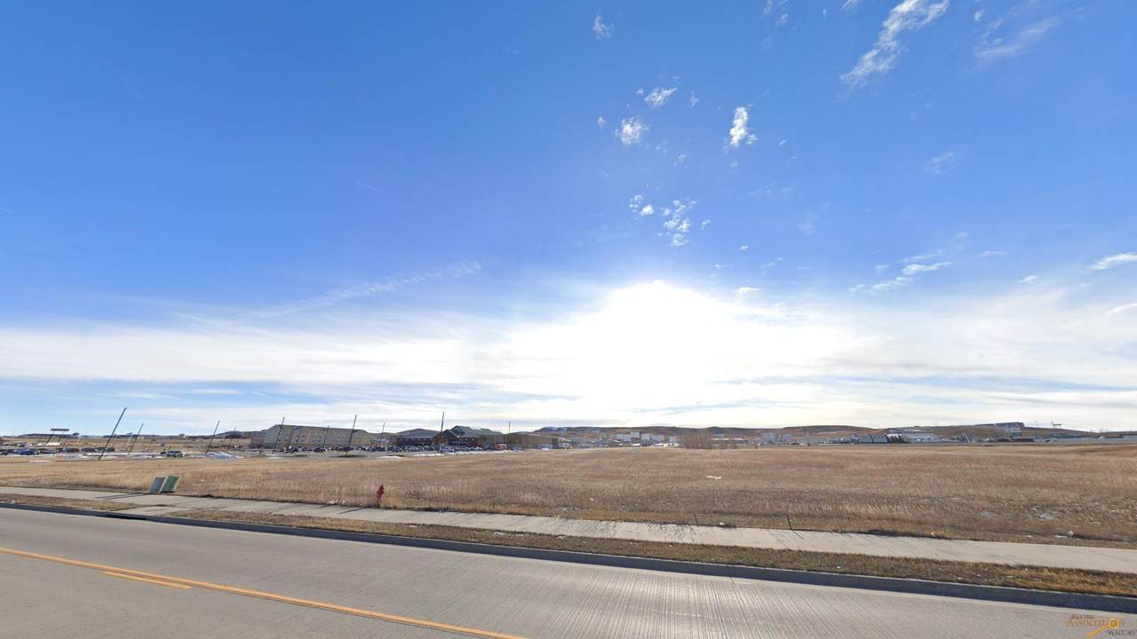 3113 Mall Dr - Photo 1