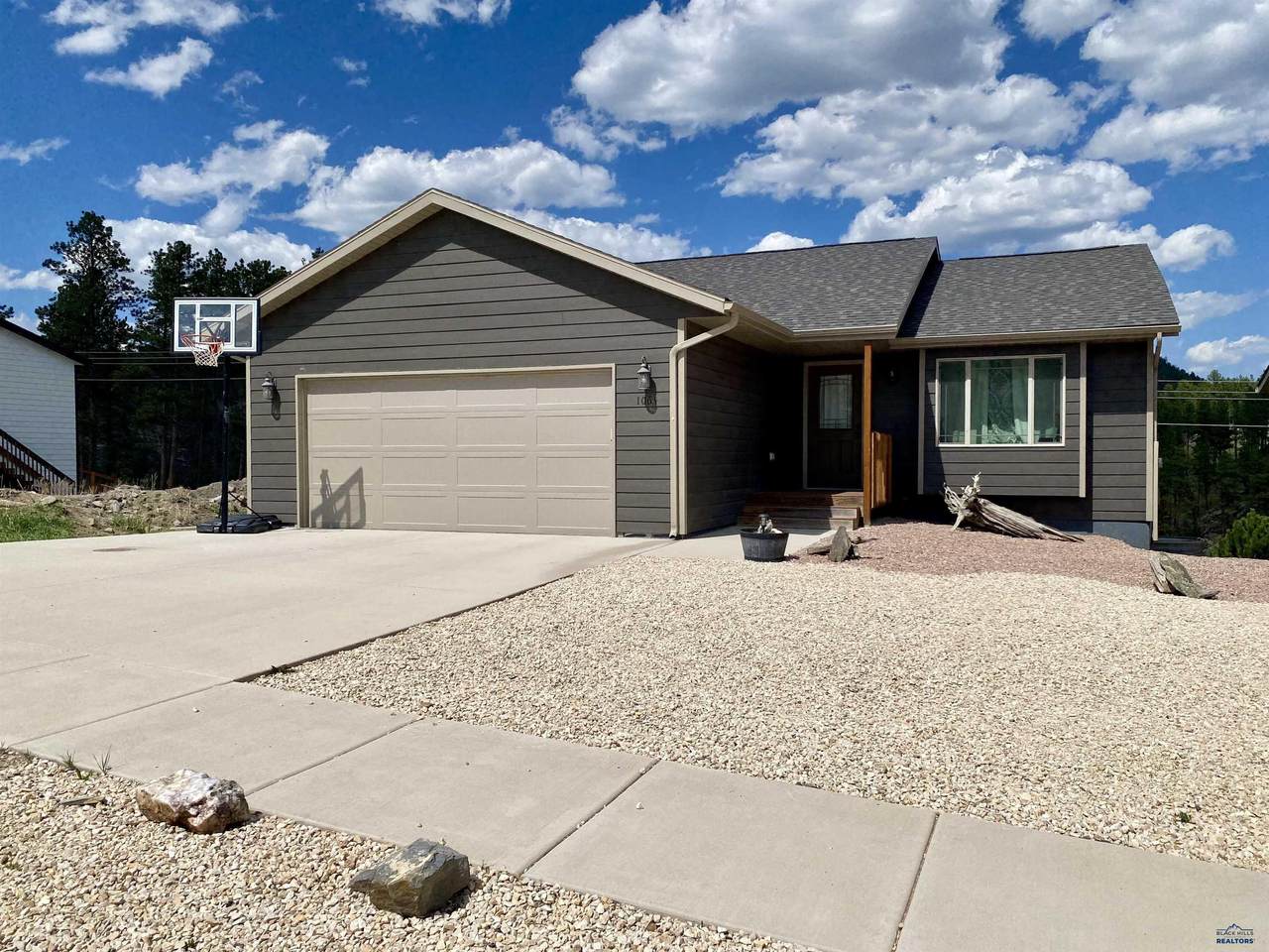 1064 Quinn Drive - Photo 1