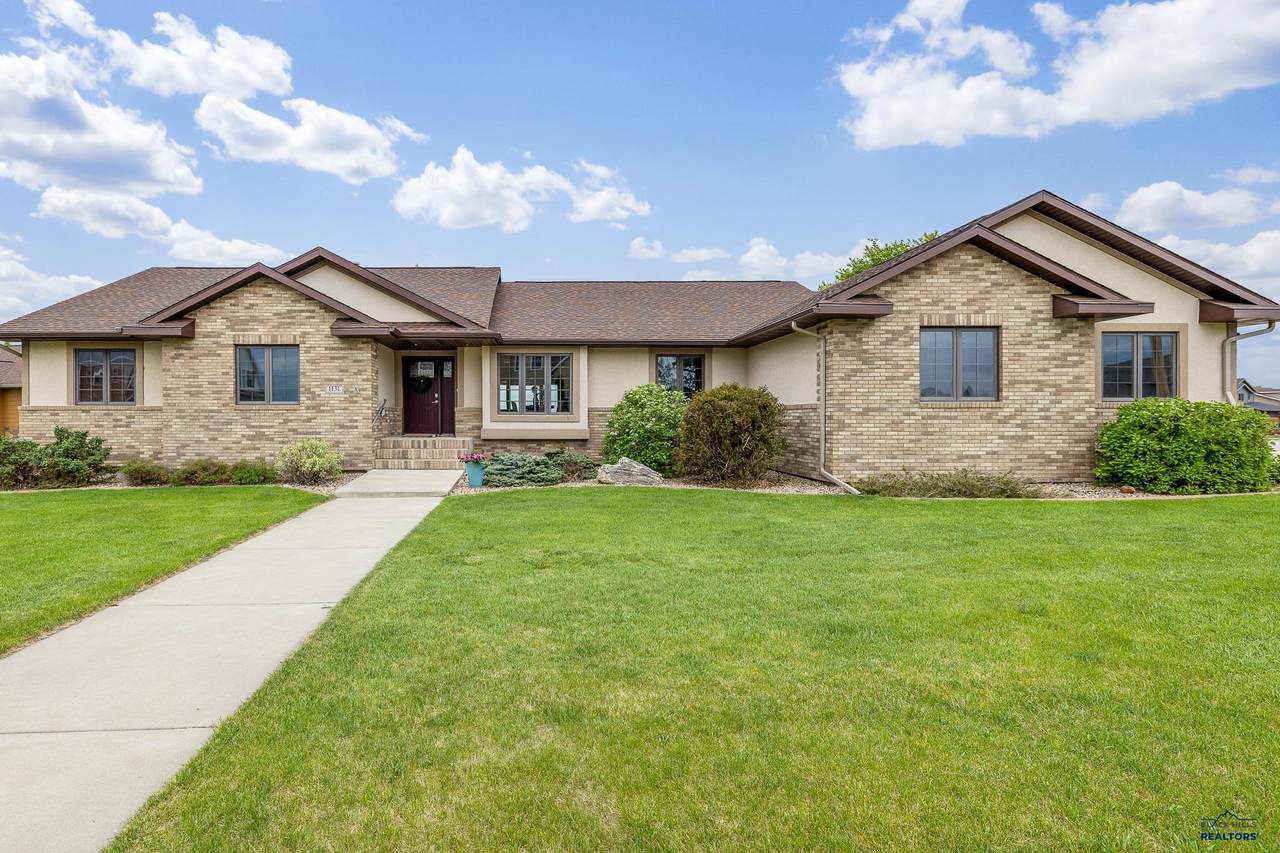 1131 Regency Ct - Photo 1