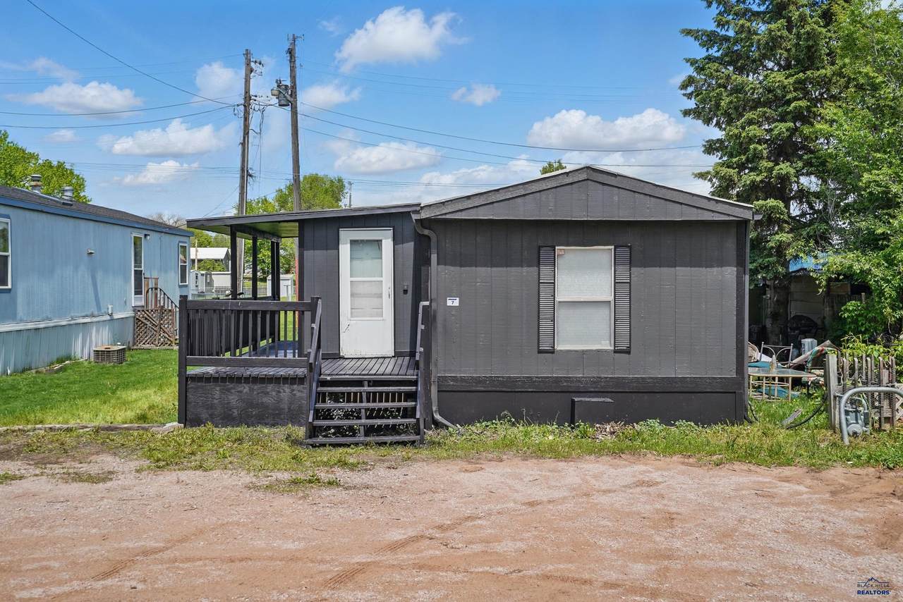 2508 Valley Dr - Photo 1