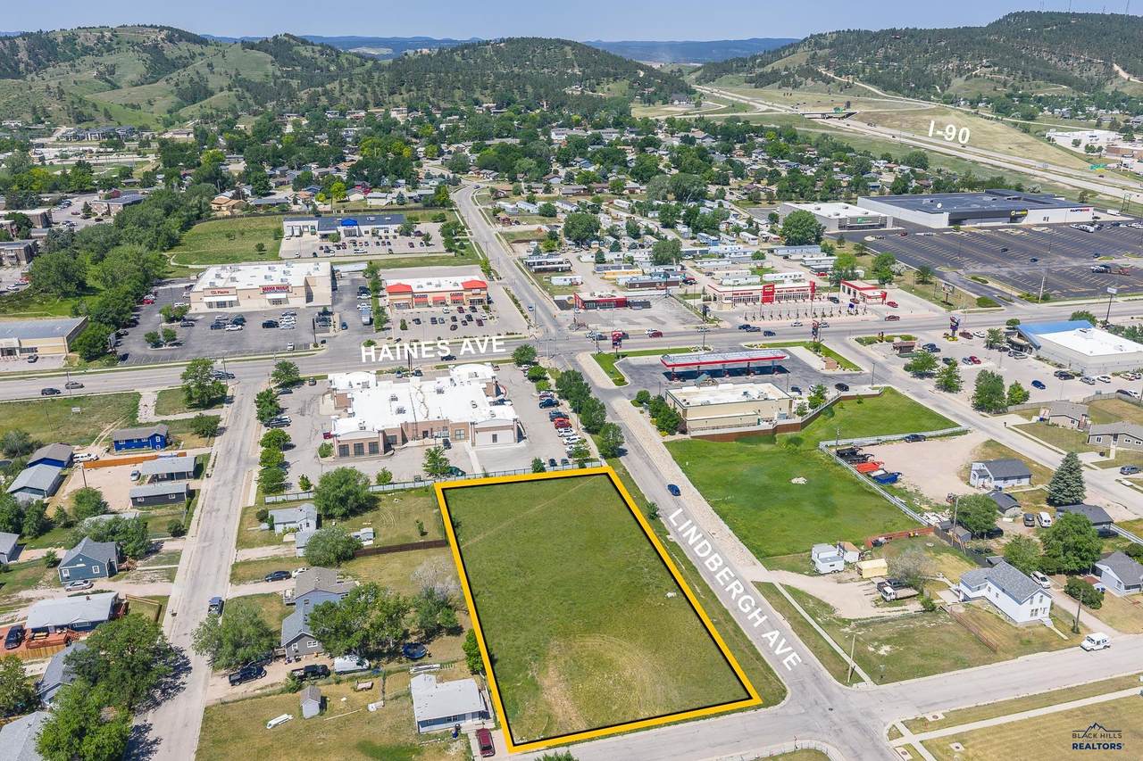 315 Lindbergh Ave - Photo 1