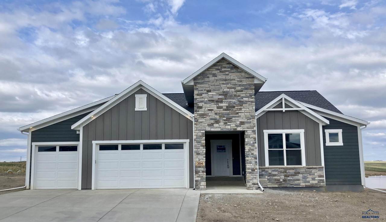 304 Isaac St - Photo 1