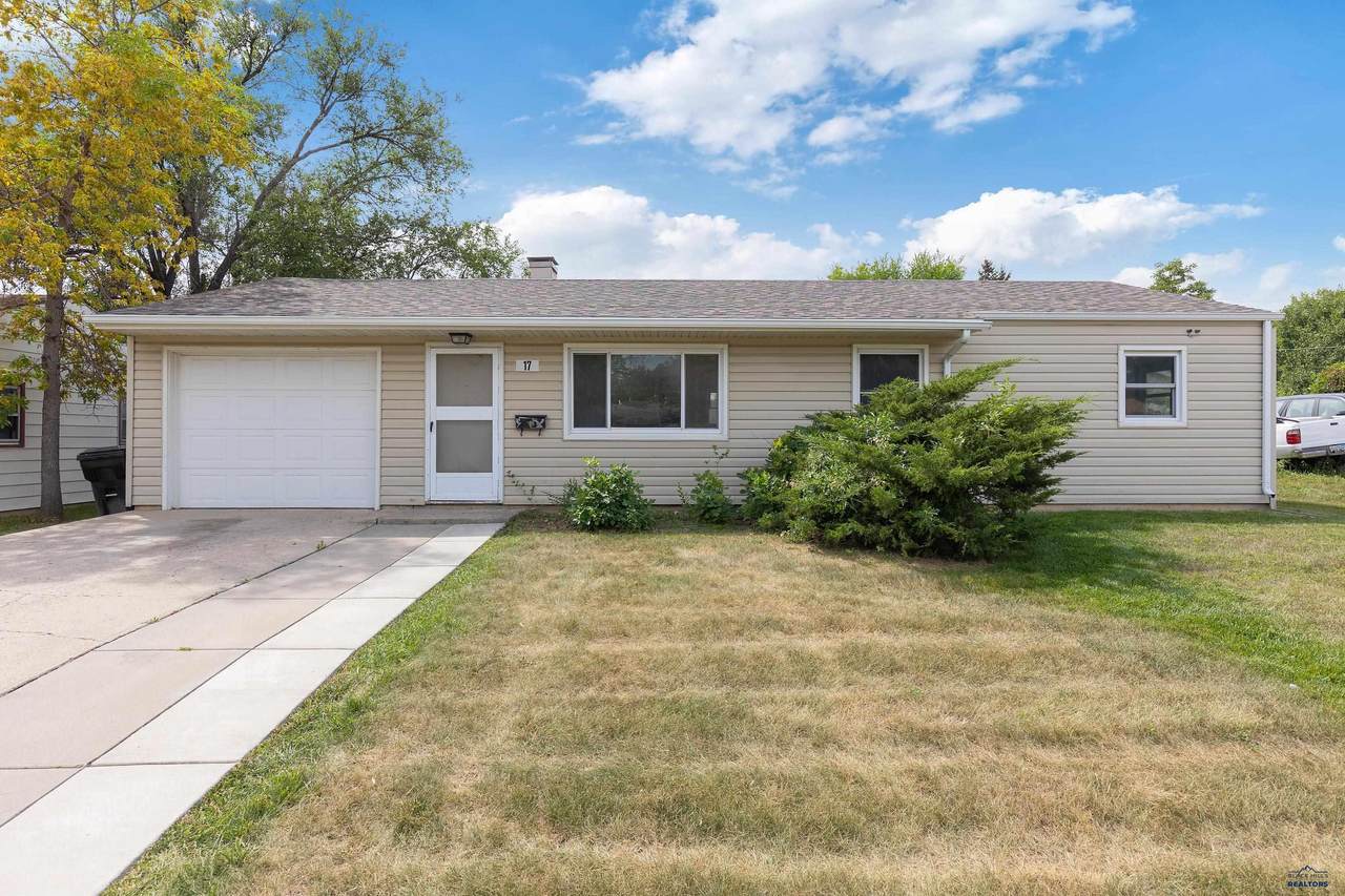 17 Fairmont Blvd - Photo 1