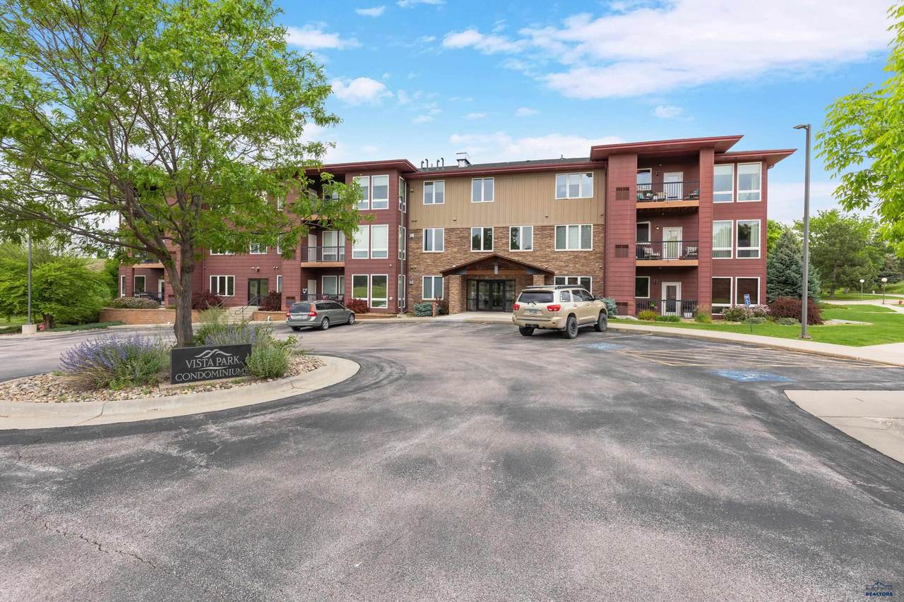 4031 Fairway Hills Dr - Photo 1