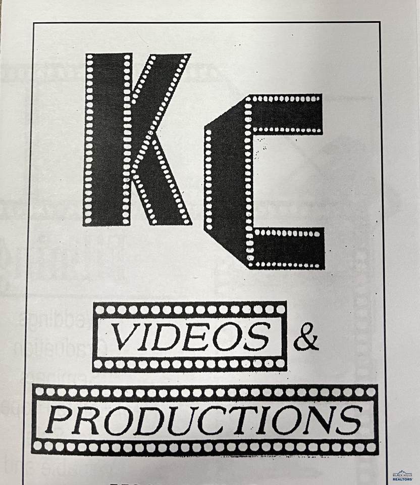 550 5TH ST - Photo 1