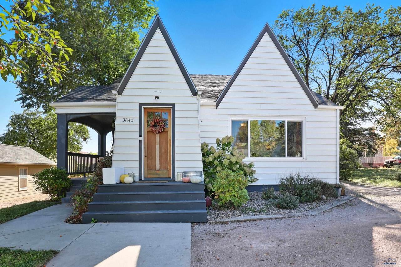 3645 Canyon Lake Dr - Photo 1