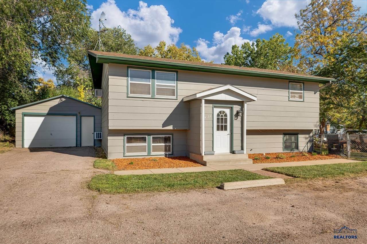 4122 Lakeview Dr - Photo 1