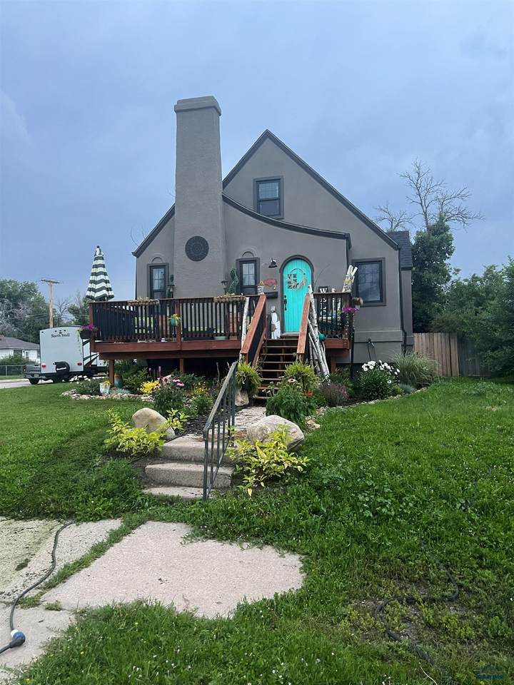 634 St Andrew - Photo 1