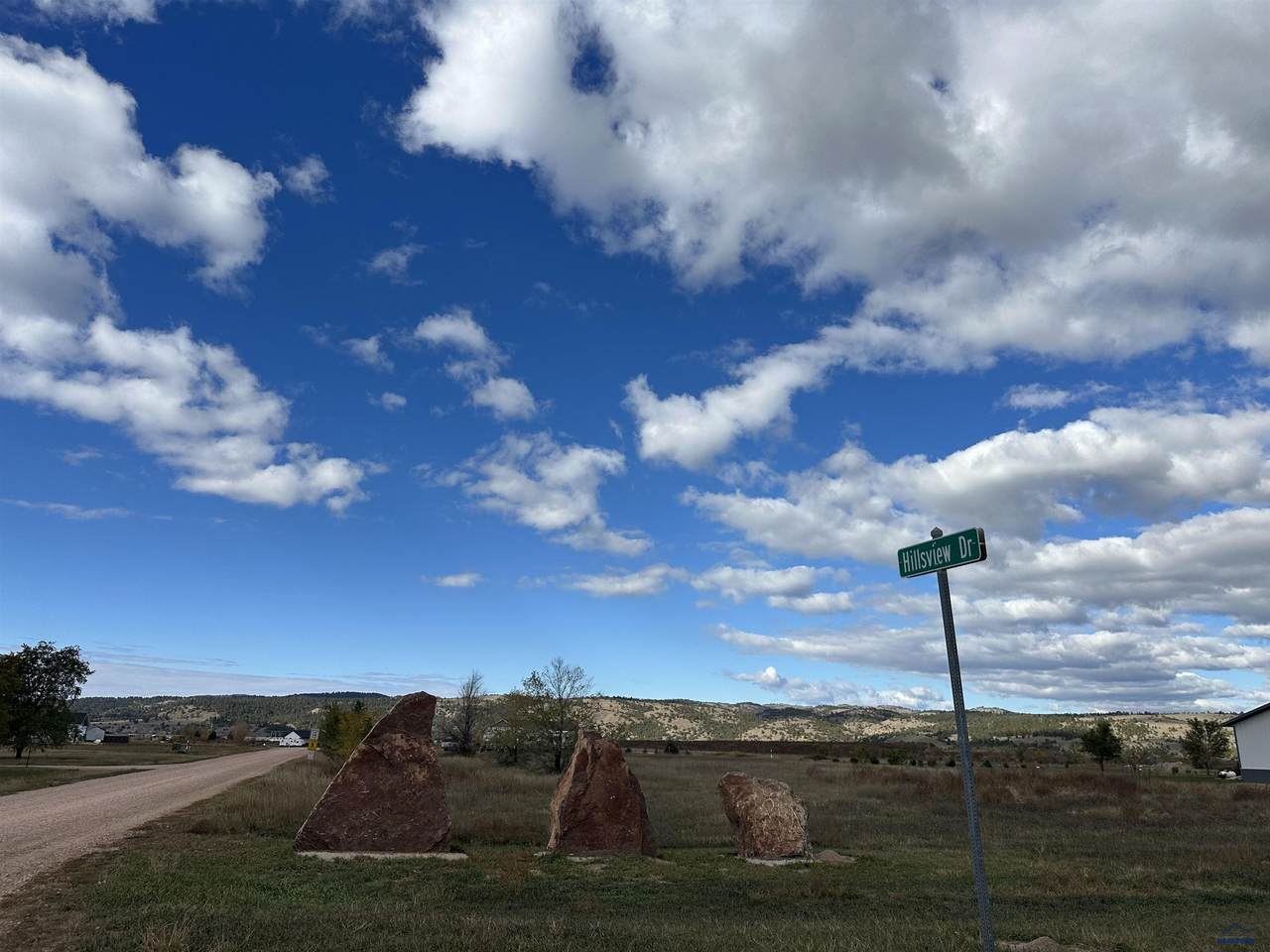 13244 Hills View Dr - Photo 1