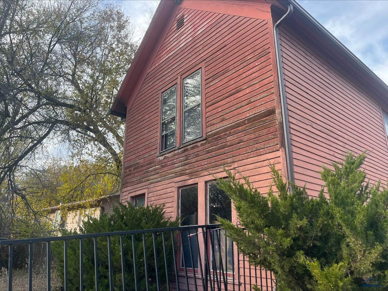 1902 Edgewood Terrace - Photo 1