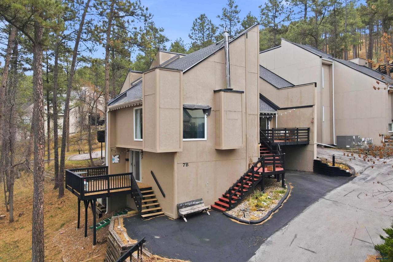 7B Glendale Ln - Photo 1