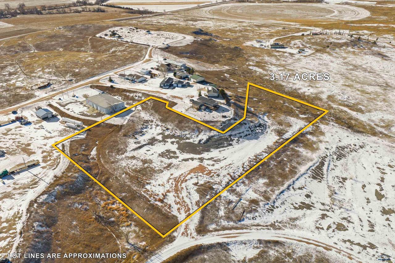 749 Tenaya St - Photo 1