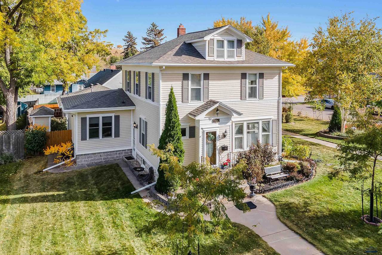 1120 West Blvd - Photo 1