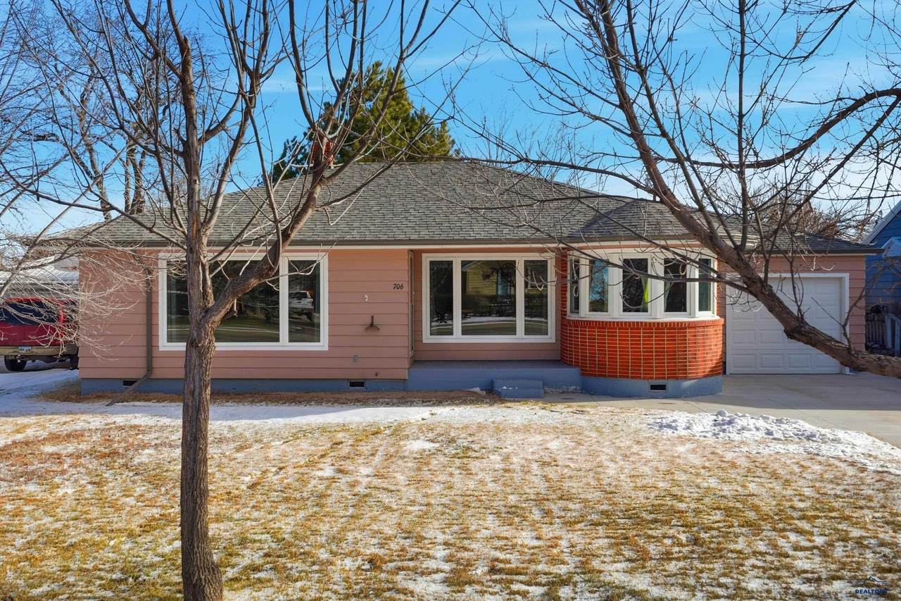 706 Glenn St - Photo 1