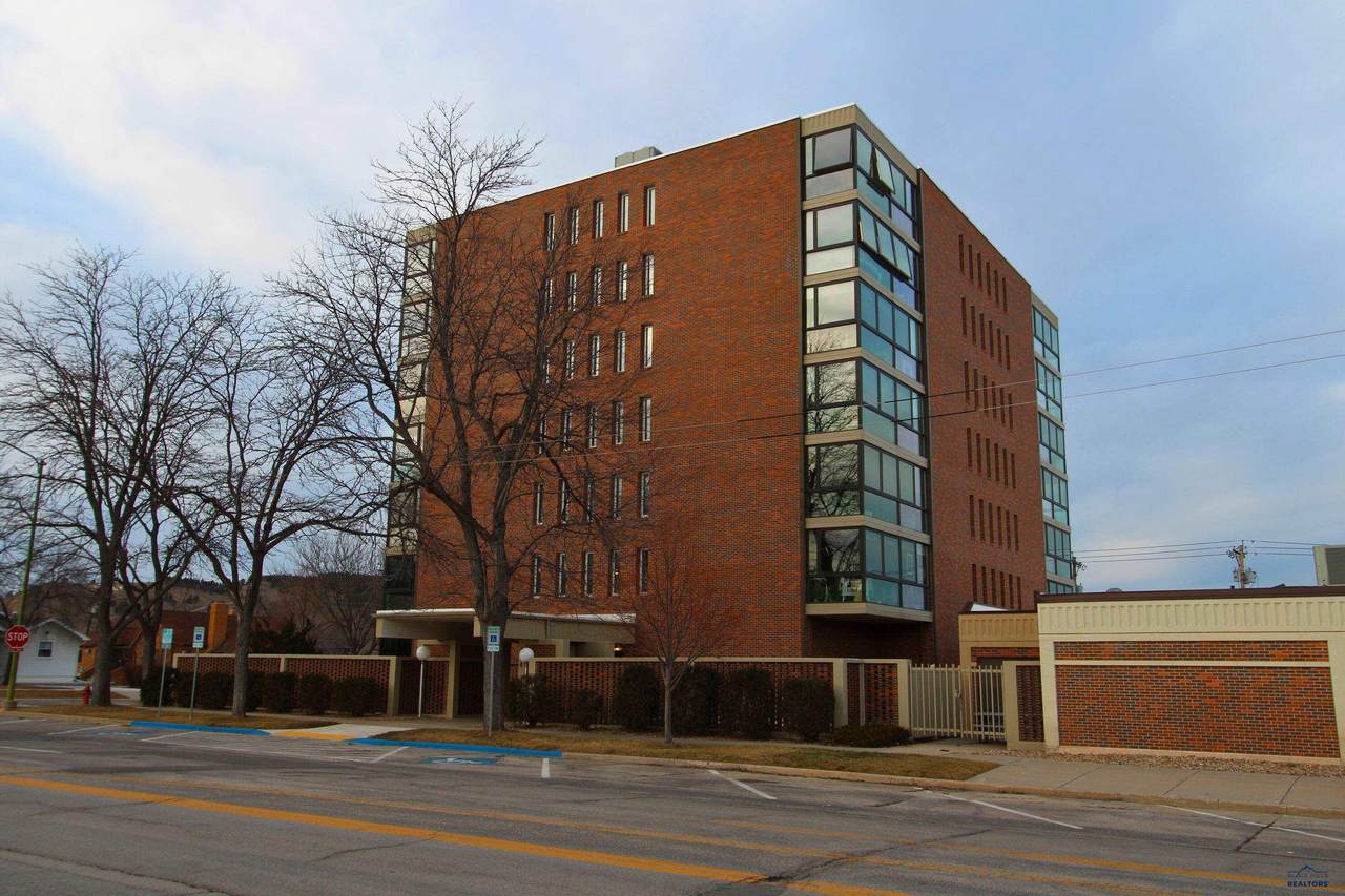 824 Columbus - Photo 1