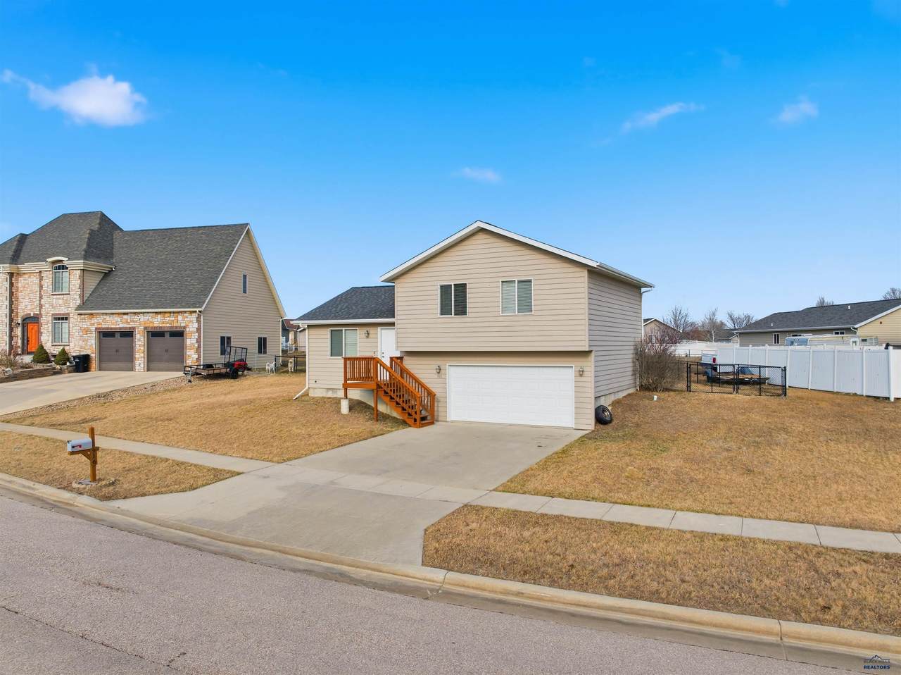 916 Kathryn Ave - Photo 1