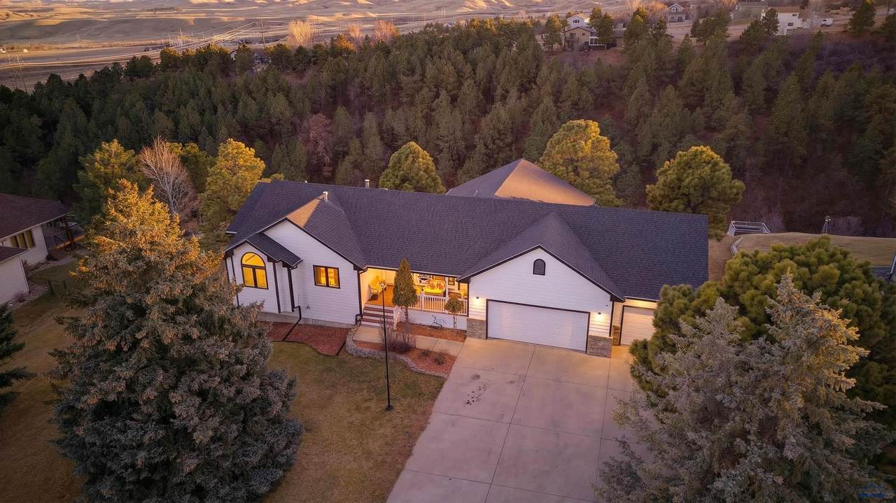 945 Enchantment Rd - Photo 1