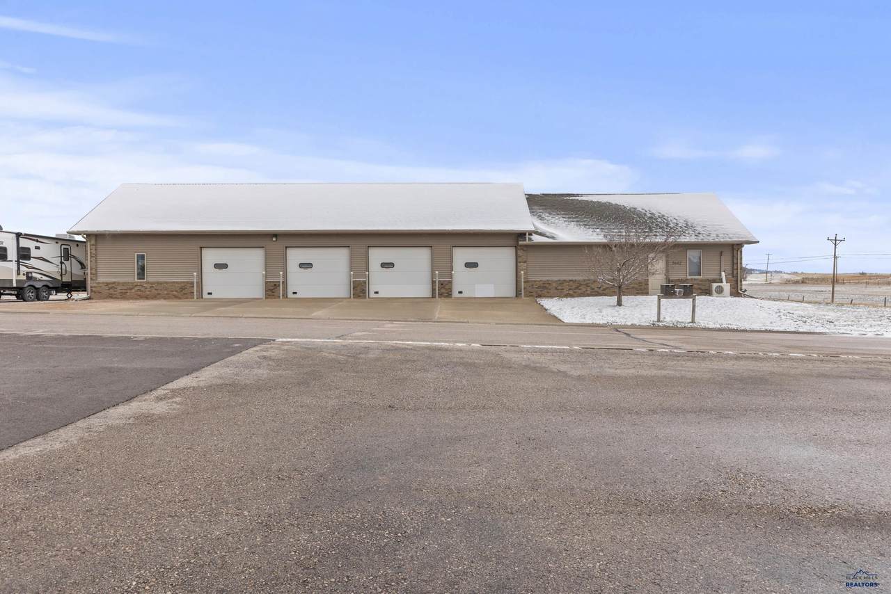 5642 Bob Ln - Photo 1