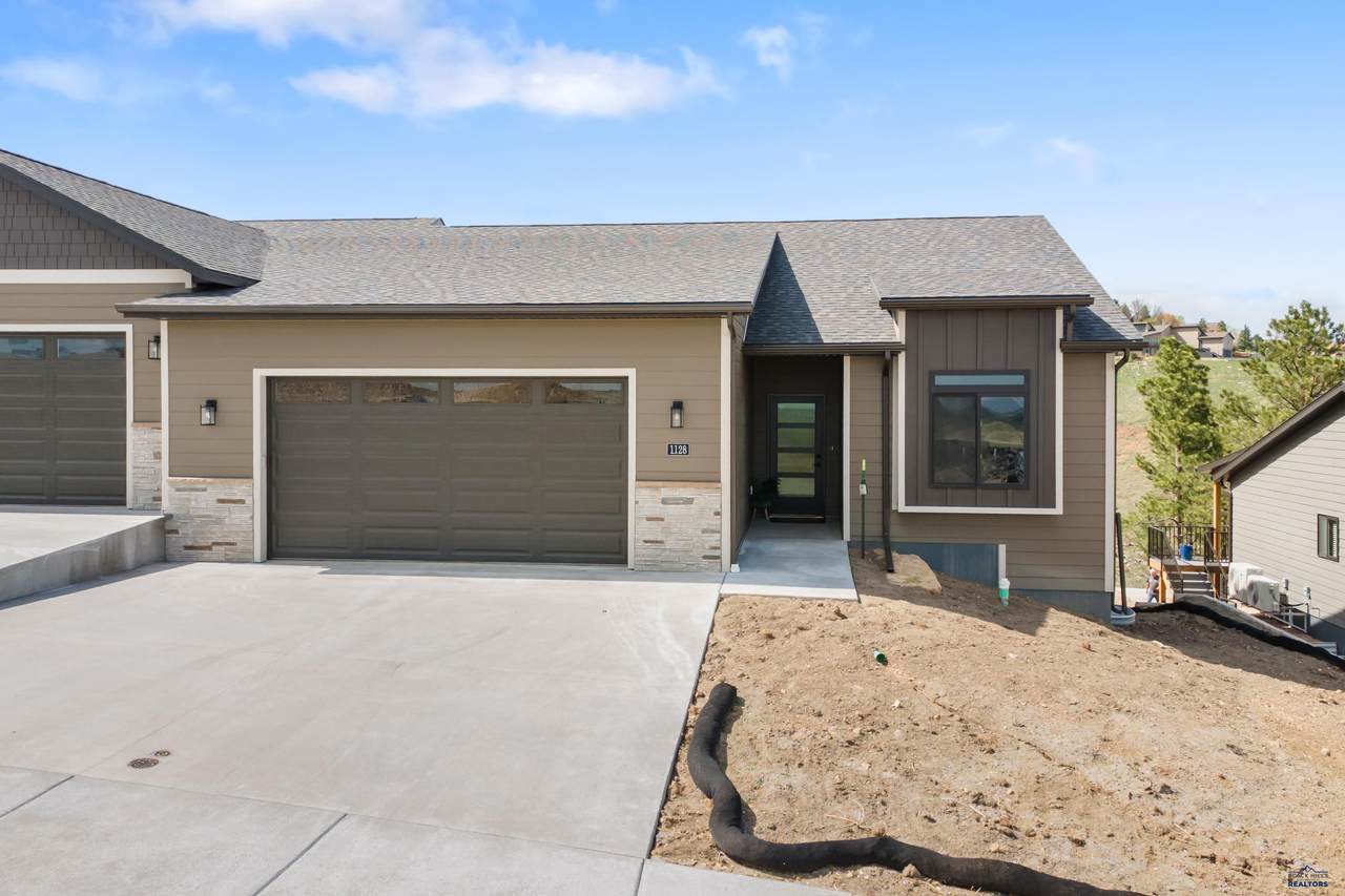 1234 Pinnacle Ct - Photo 1