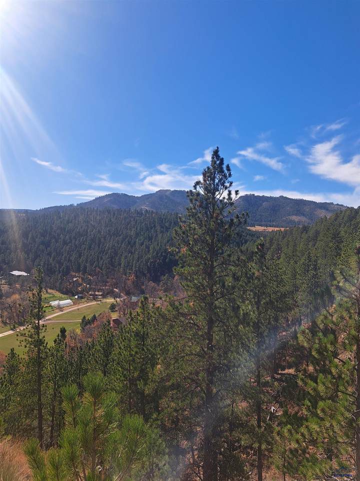 https://bt-photos.global.ssl.fastly.net/blackhills/1280_boomver_1_177172-2.jpg