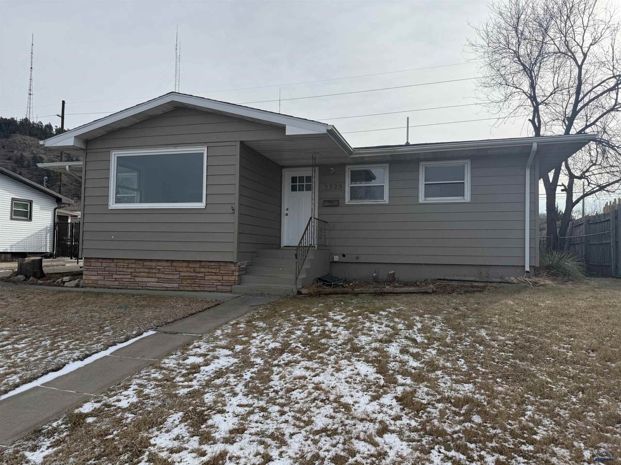 2325 Judy Ave - Photo 1