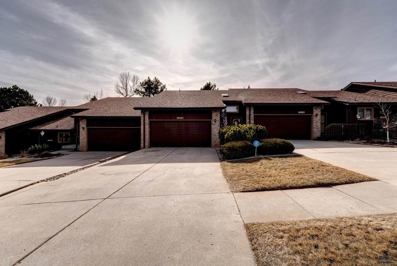 4831 Mountain Springs Ct - Photo 1