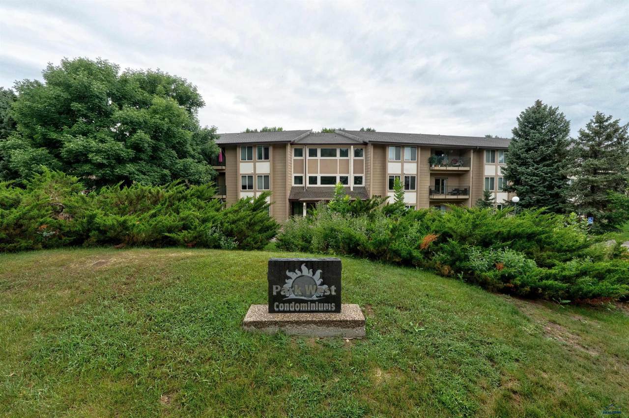3968 Fairway Hills Dr - Photo 1