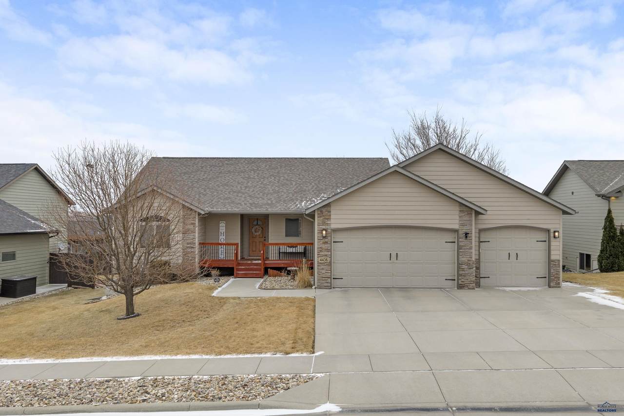 4436 Fieldstone Dr - Photo 1