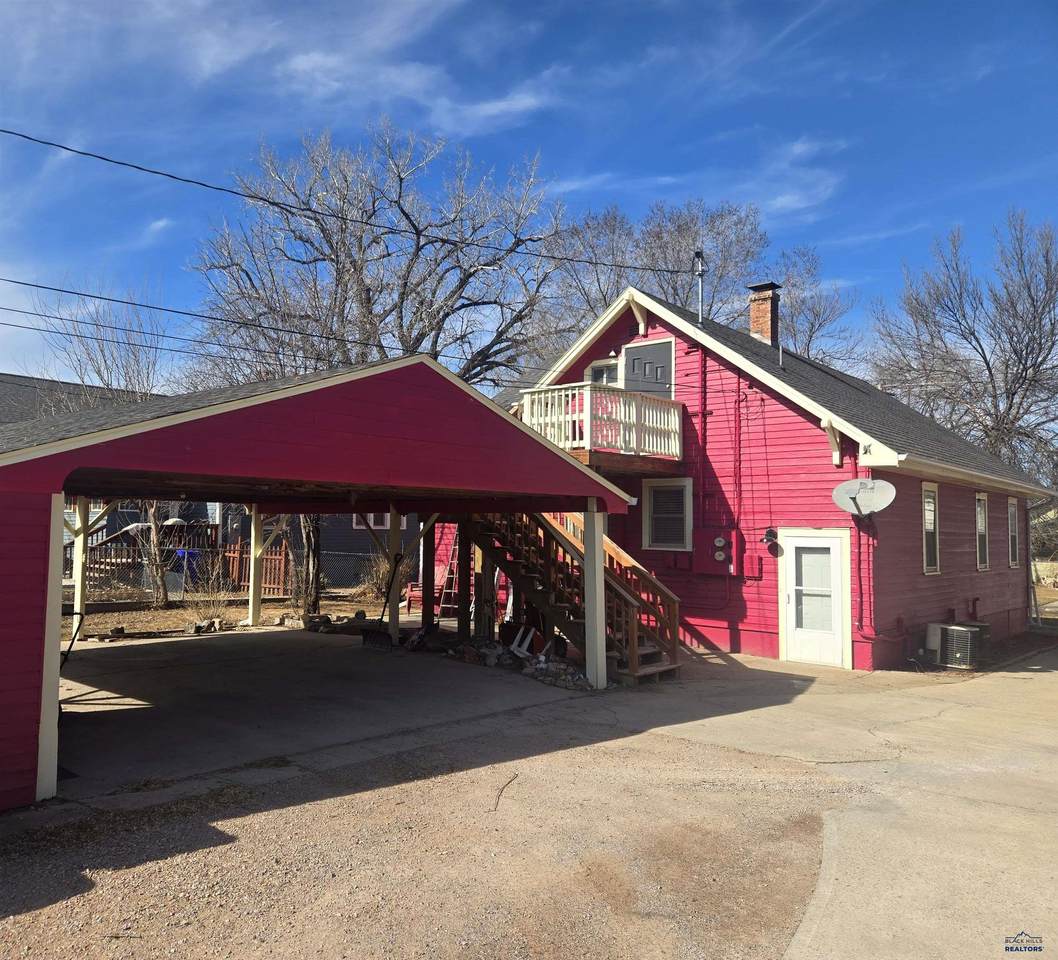 https://bt-photos.global.ssl.fastly.net/blackhills/1280_boomver_1_177813-2.jpg