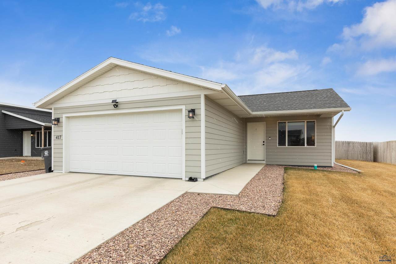 417 Nighthawk Dr - Photo 1