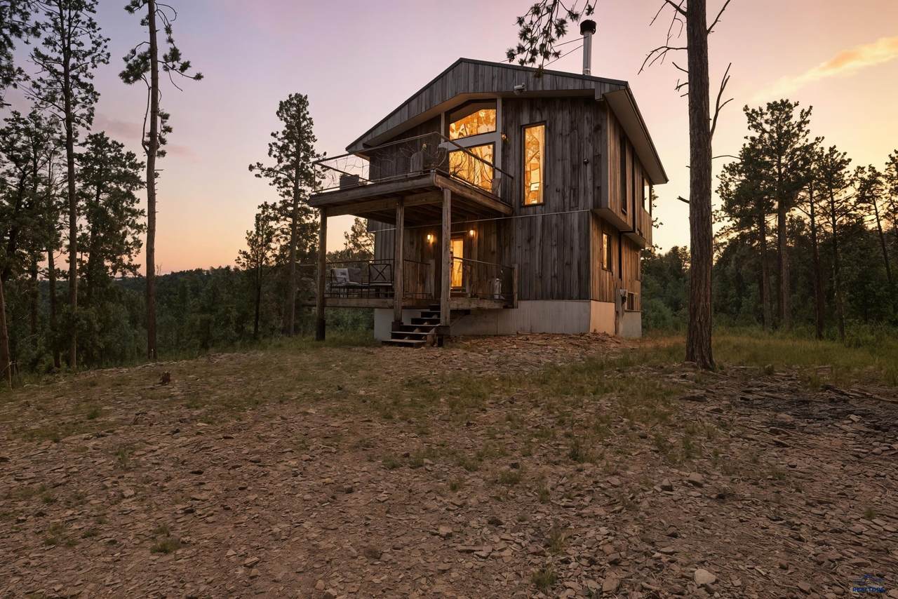 https://bt-photos.global.ssl.fastly.net/blackhills/1280_boomver_1_177951-2.jpg