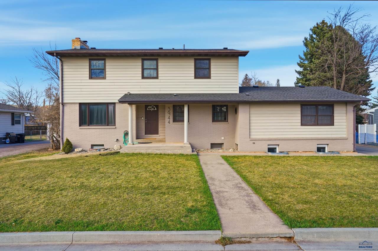 3944 Jackson Blvd - Photo 1