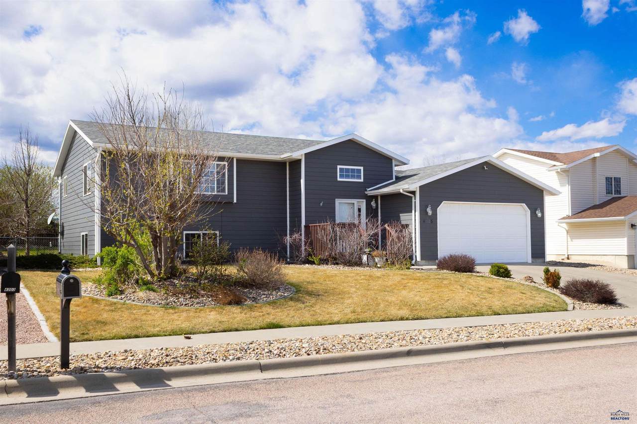 4325 Titan Dr - Photo 1