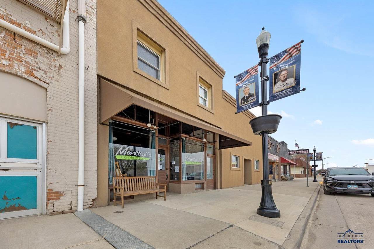 106 Dakota - Photo 1