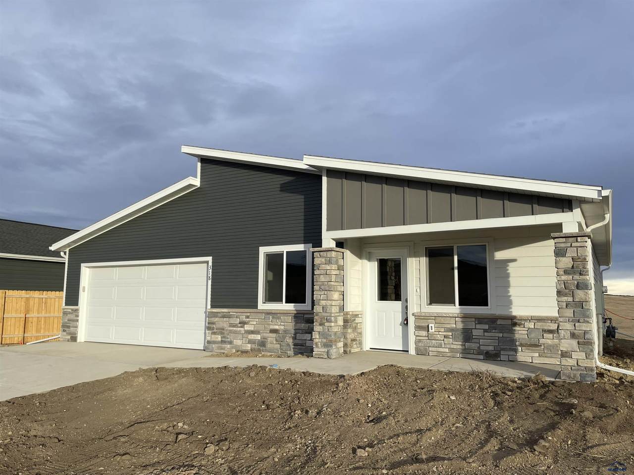 https://bt-photos.global.ssl.fastly.net/blackhills/1280_boomver_1_178556-2.jpg
