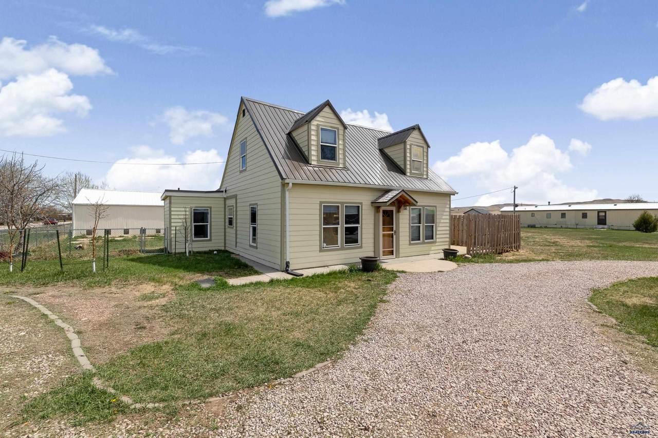 300 Willow Dr - Photo 1