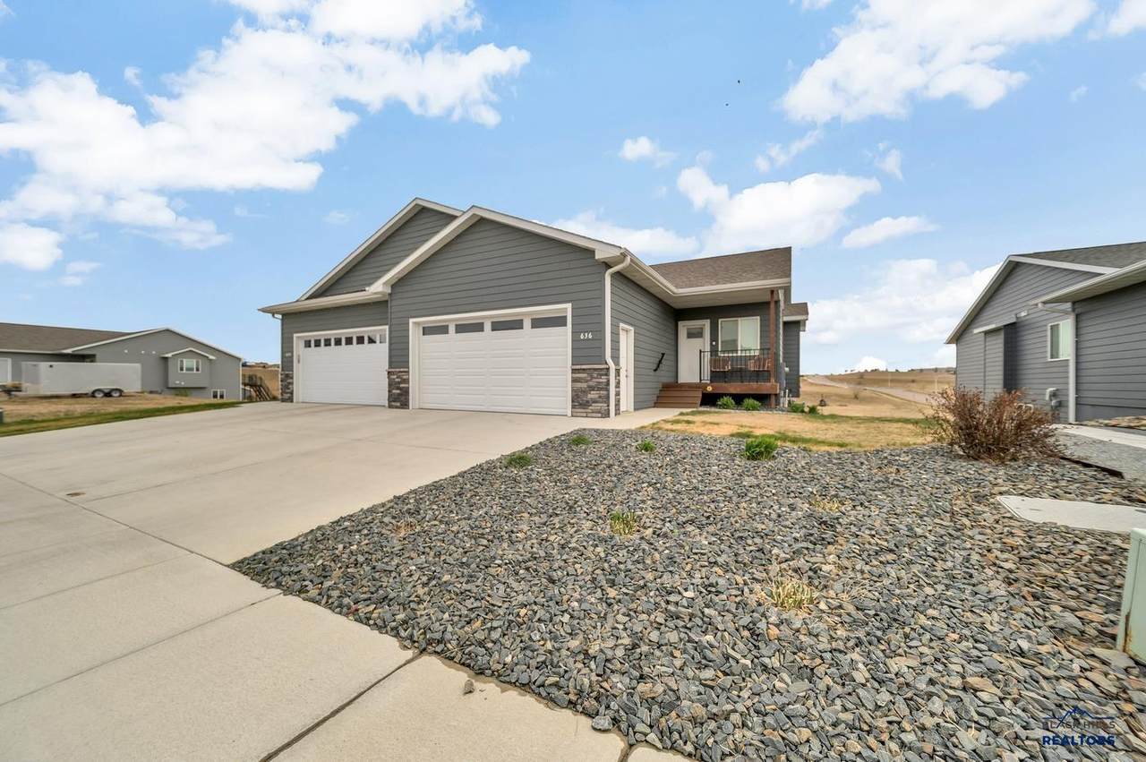 636 Copperfield Dr - Photo 1