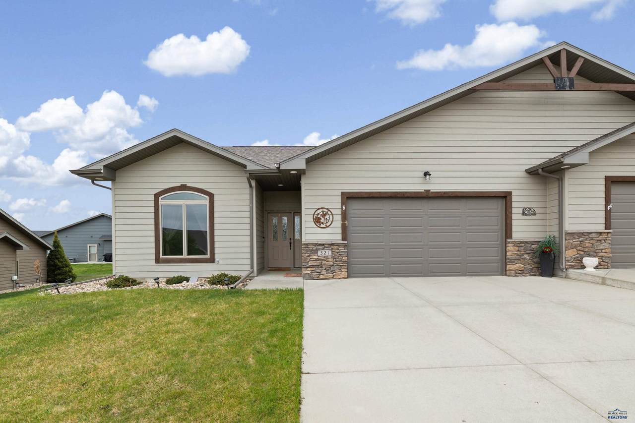 321 Dunbar Ct - Photo 1
