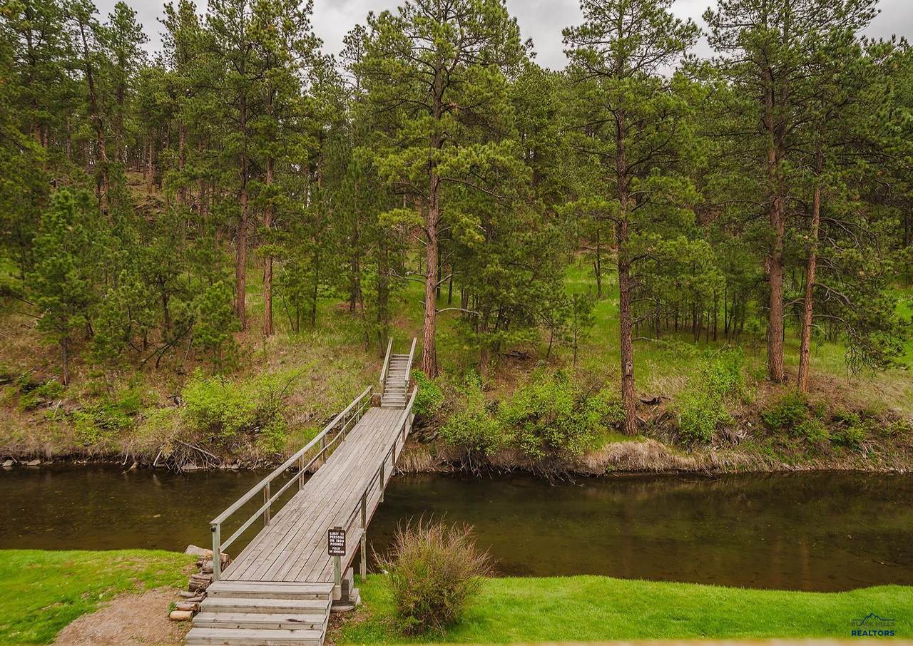 https://bt-photos.global.ssl.fastly.net/blackhills/1280_boomver_1_178829-2.jpg