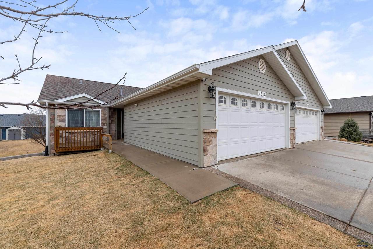 6818 Cambridge Ct - Photo 1