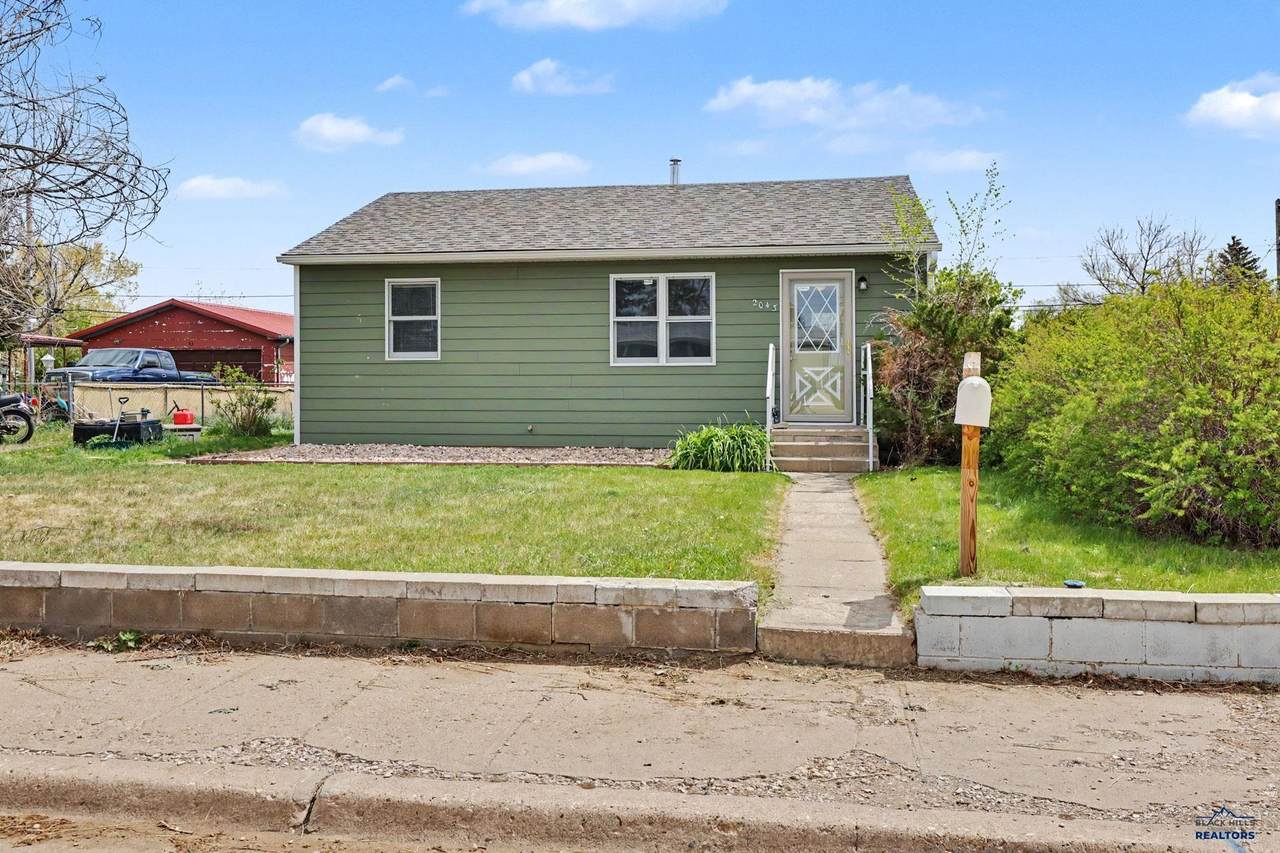 2043 10TH AVE - Photo 1