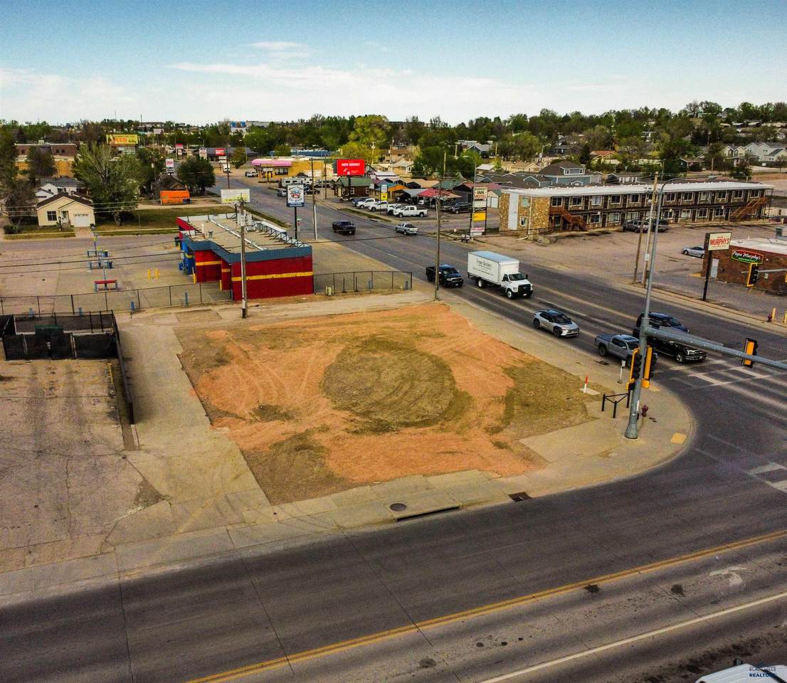 530 North - Photo 1