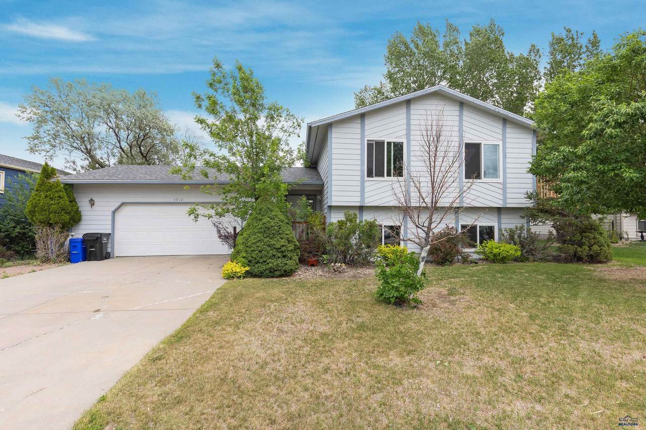 3918 Parkview - Photo 1
