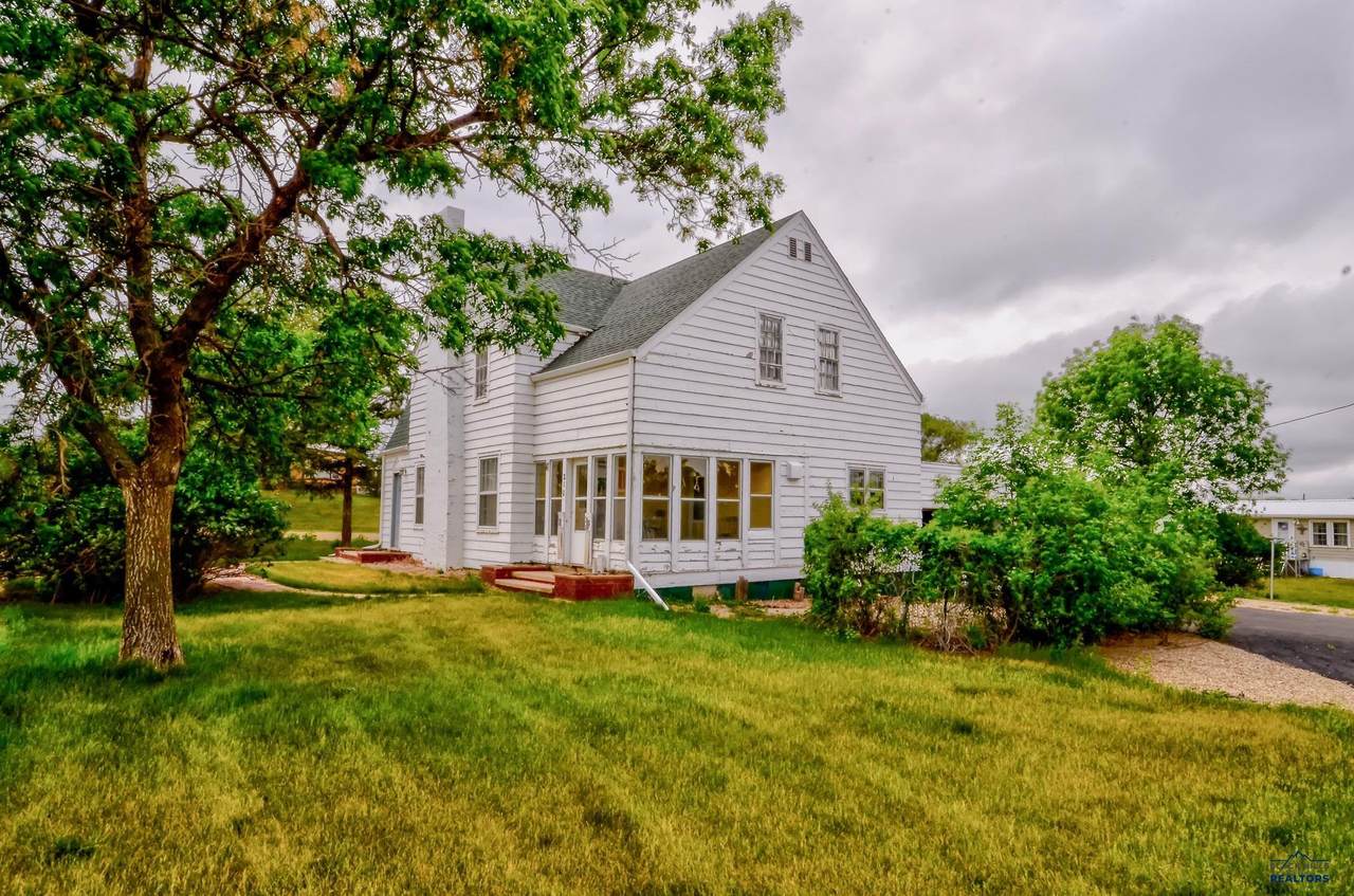 210 2ND ST - Photo 1