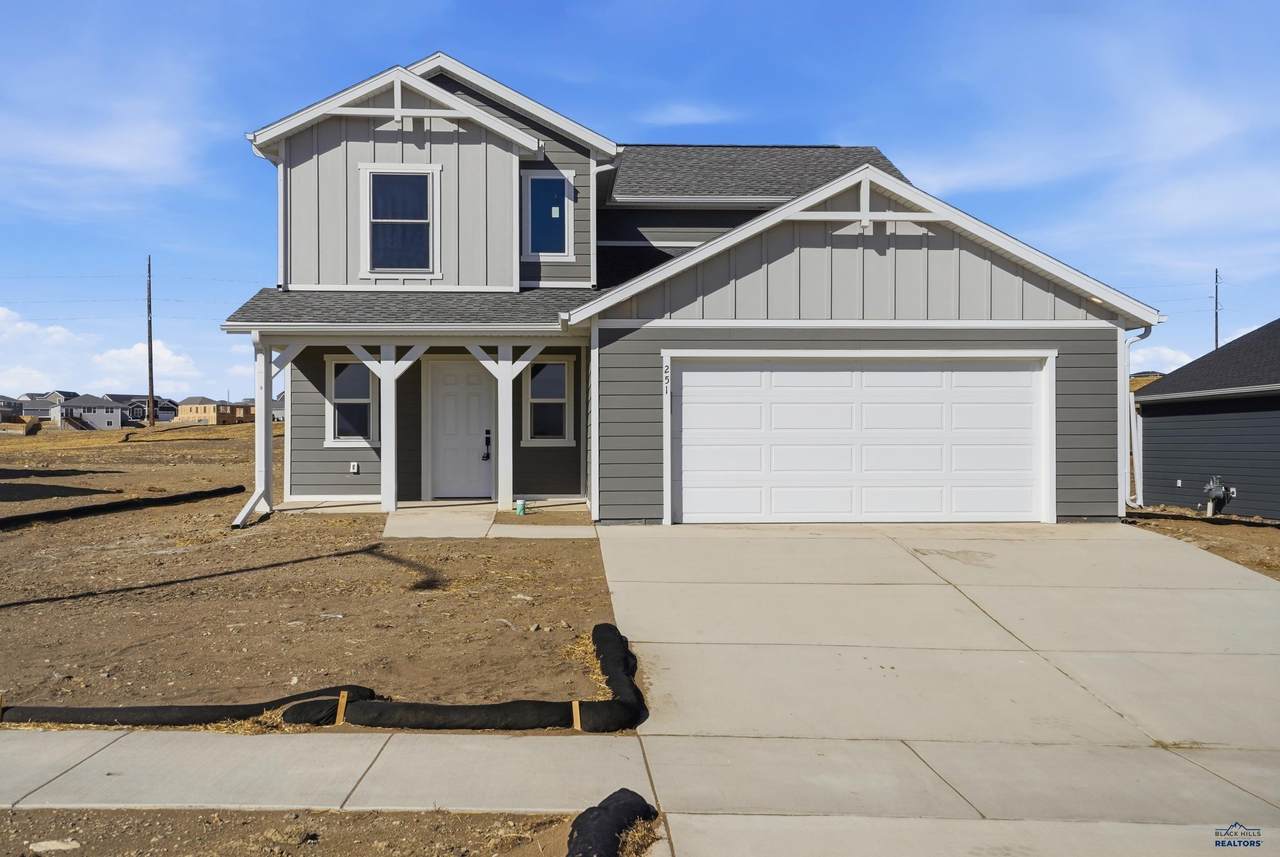 251 Valley Dr - Photo 1