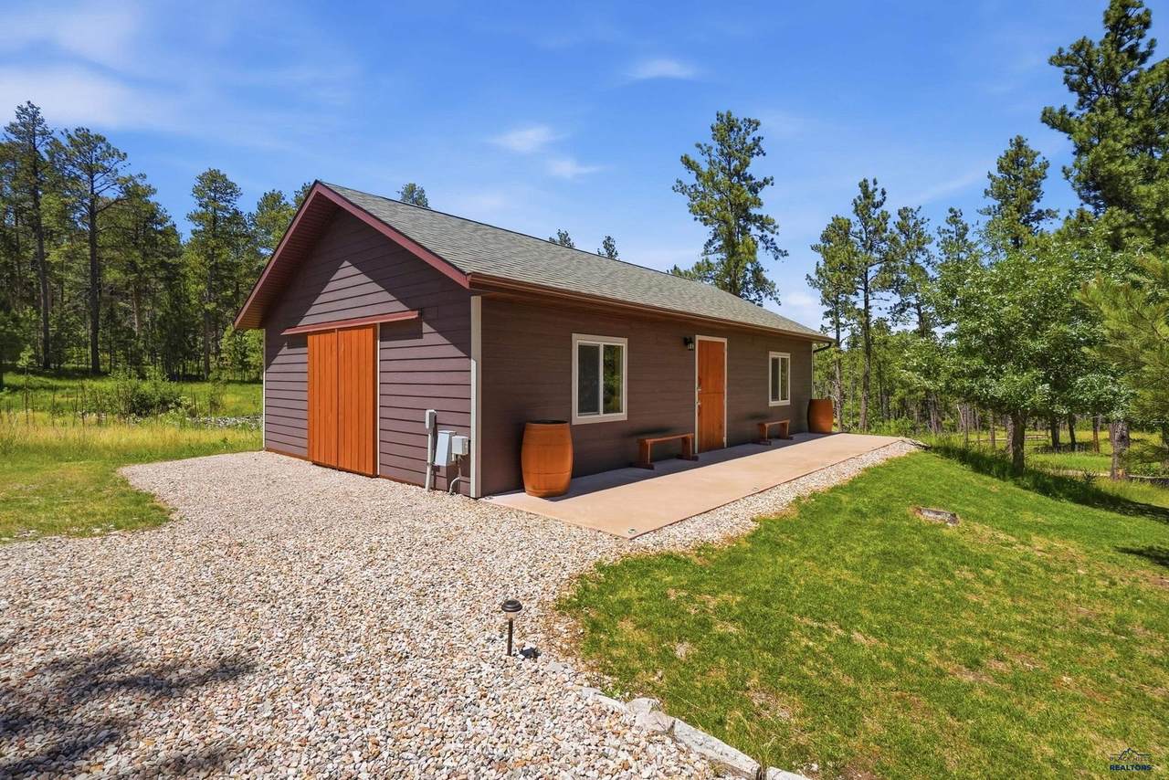 https://bt-photos.global.ssl.fastly.net/blackhills/1280_boomver_1_179850-2.jpg