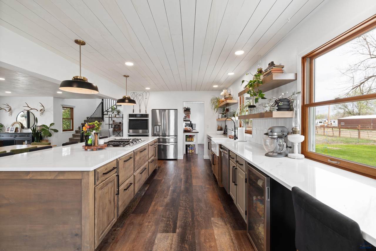 6451 Long View Rd - Photo 1