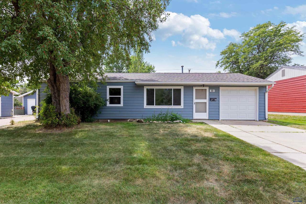 121 Fairmont Blvd - Photo 1